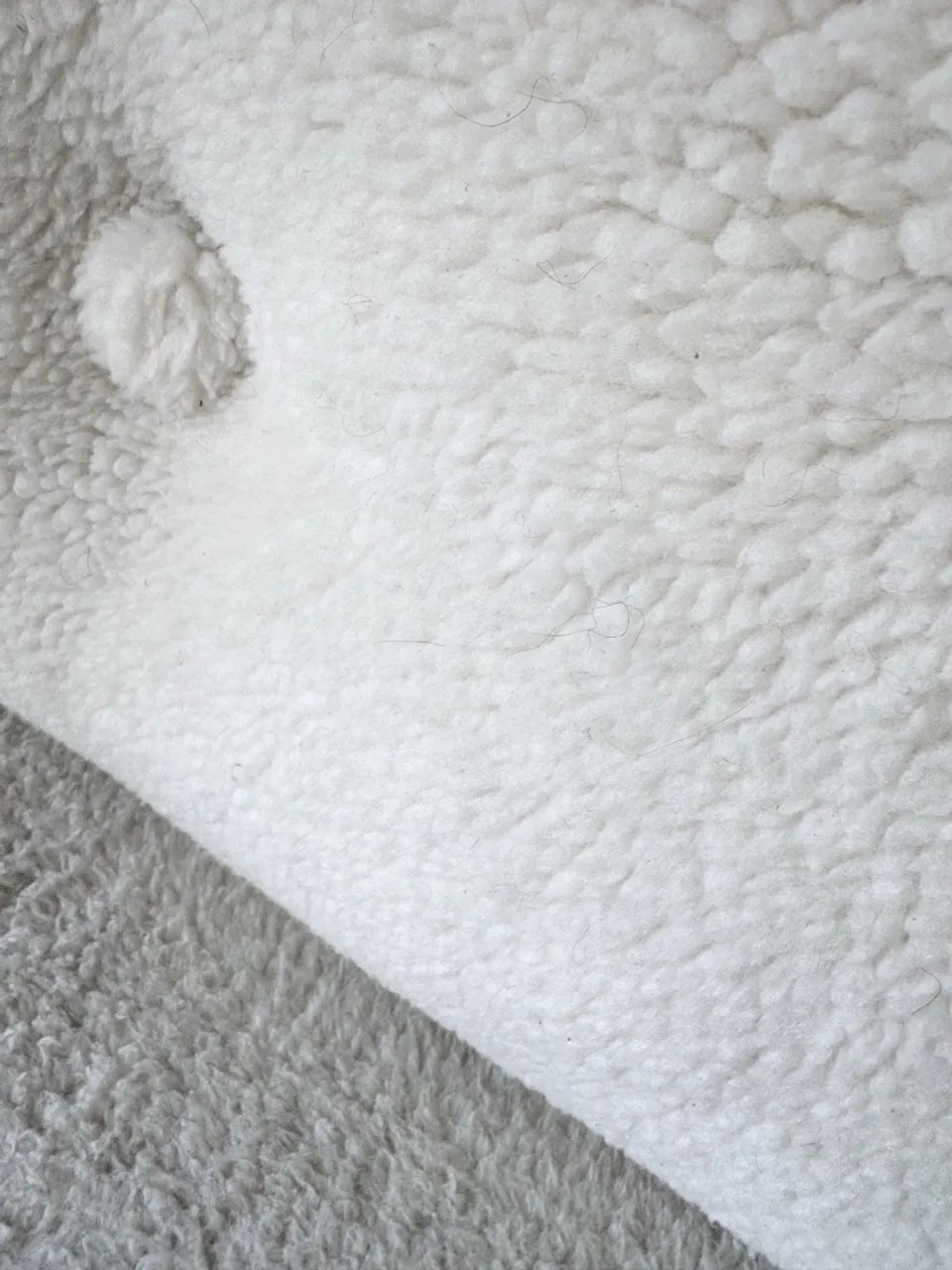 Poltrona Pelúcia Branco442957908914350084