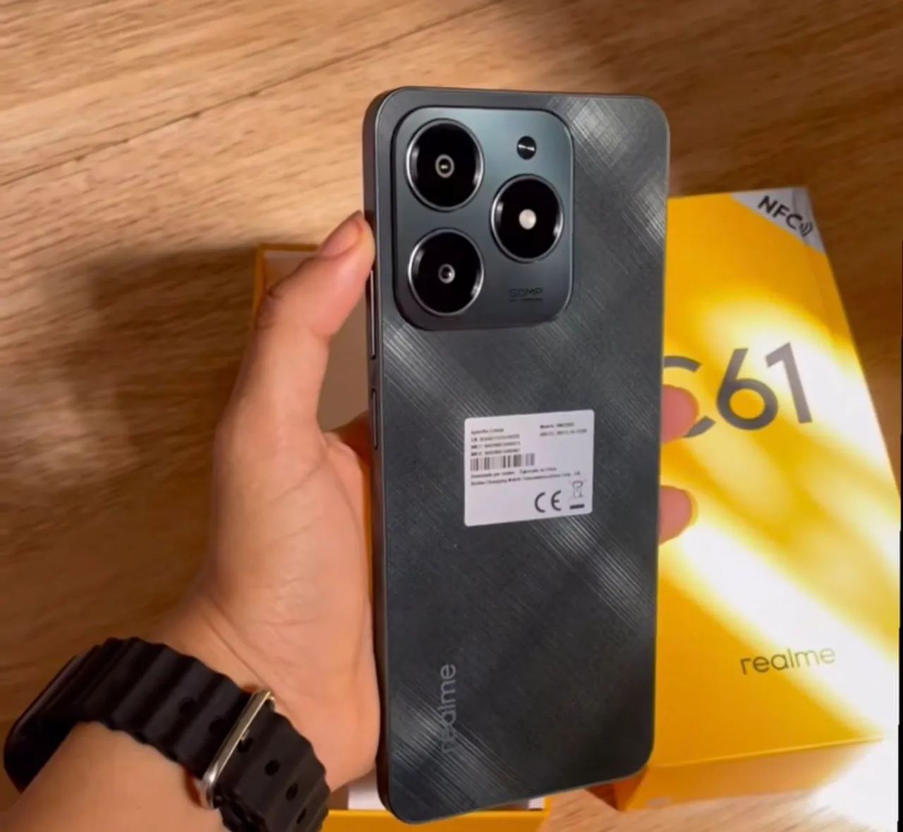 Realme C61 128Gb-4Ram-- Super espaço e Desempenho 