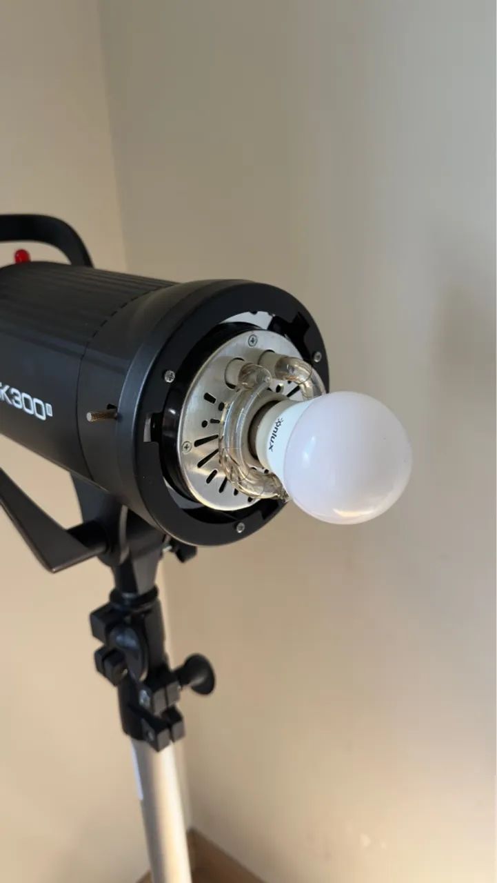 Flash Godox SK300II - Iluminação para Estúdio - Foto 3