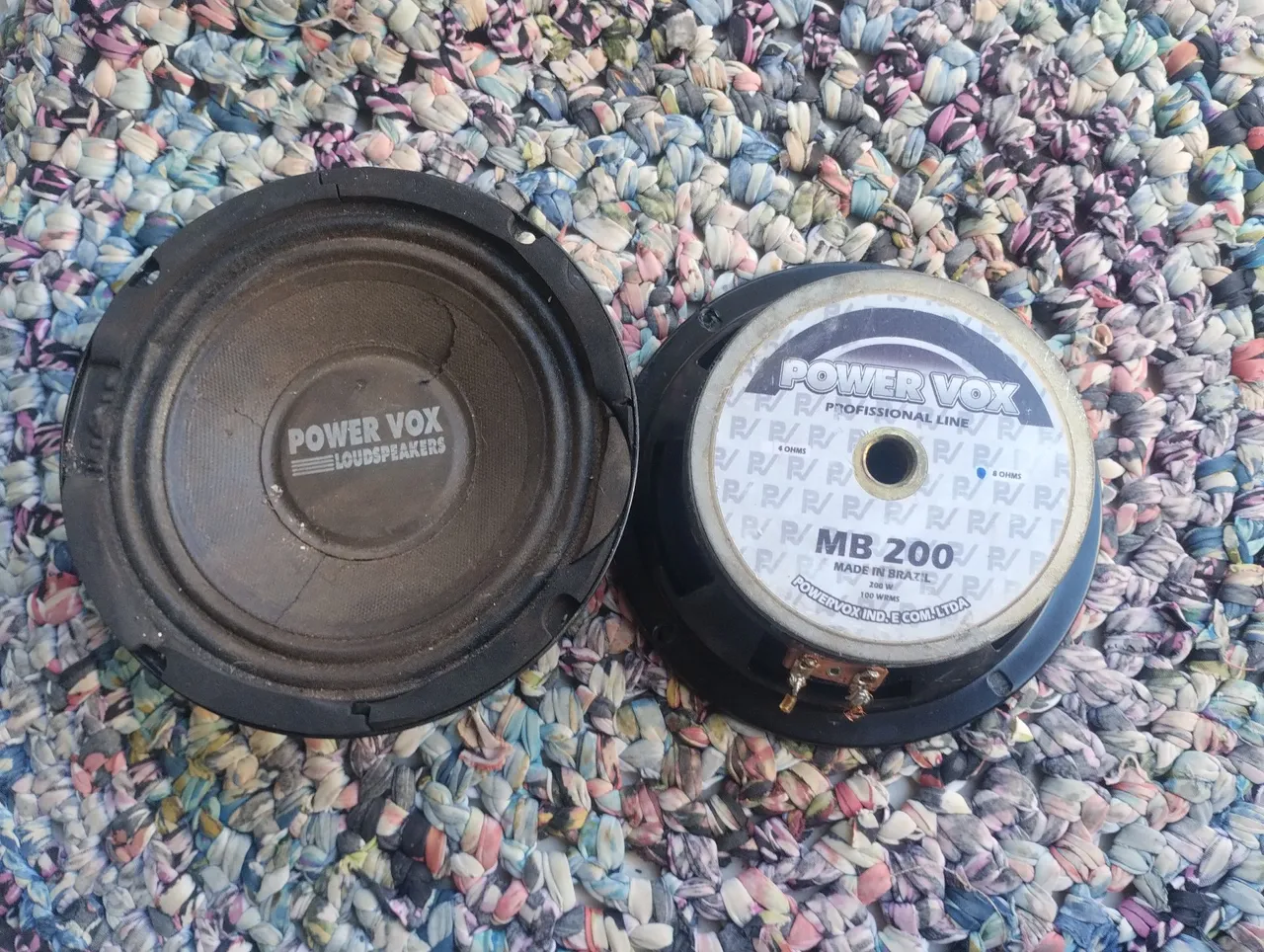 Par de Alto-Falantes Power Vox MB 200 200W 4 Ohms