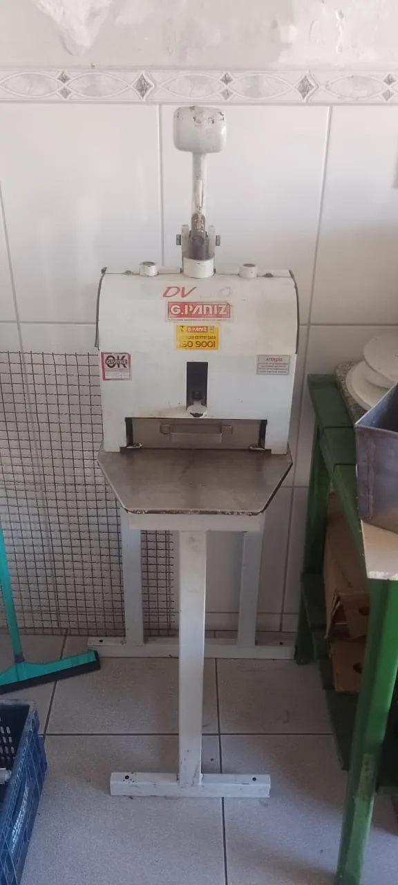 Máquina Divisora de Massa de Pão