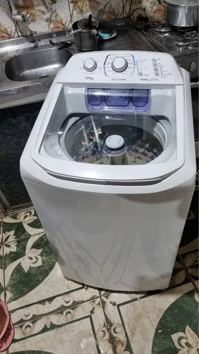 Máquina de Lavar Roupa 12kg Electrolux - JetClean - Silent - Foto 5