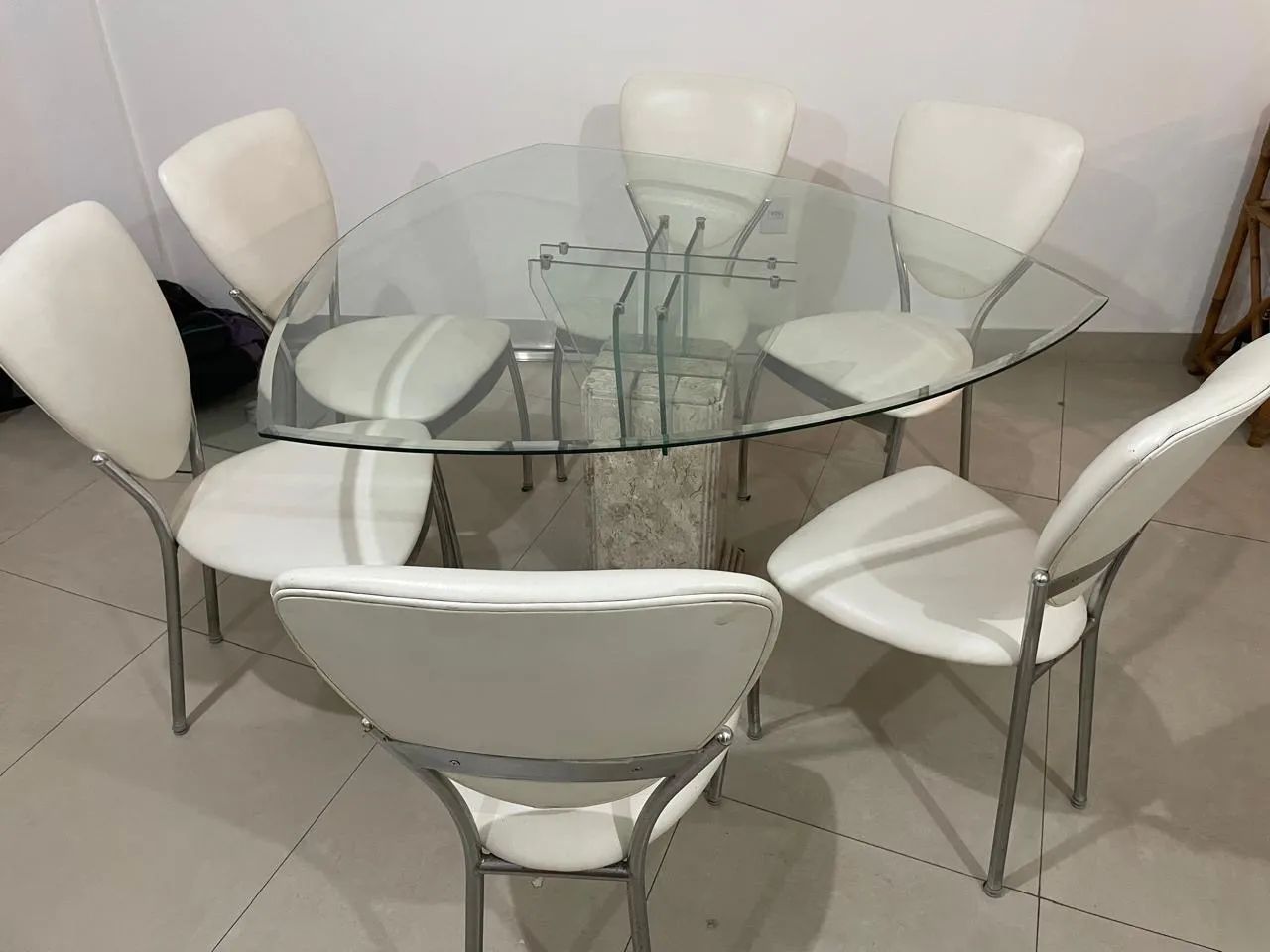 Dining table64276675879553122