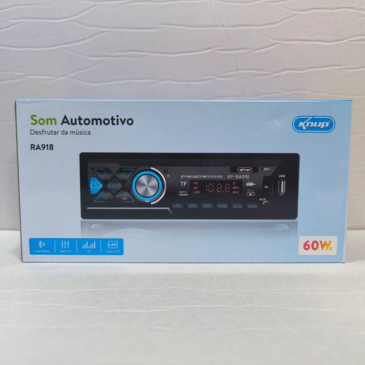 Som automotivo com bluetooth USB e chicote para instalação 