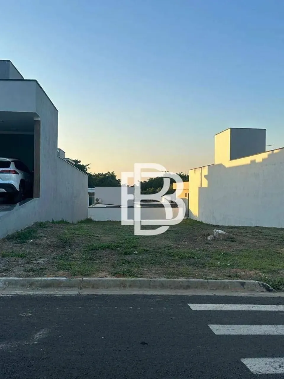 Terreno em condomínio fechado