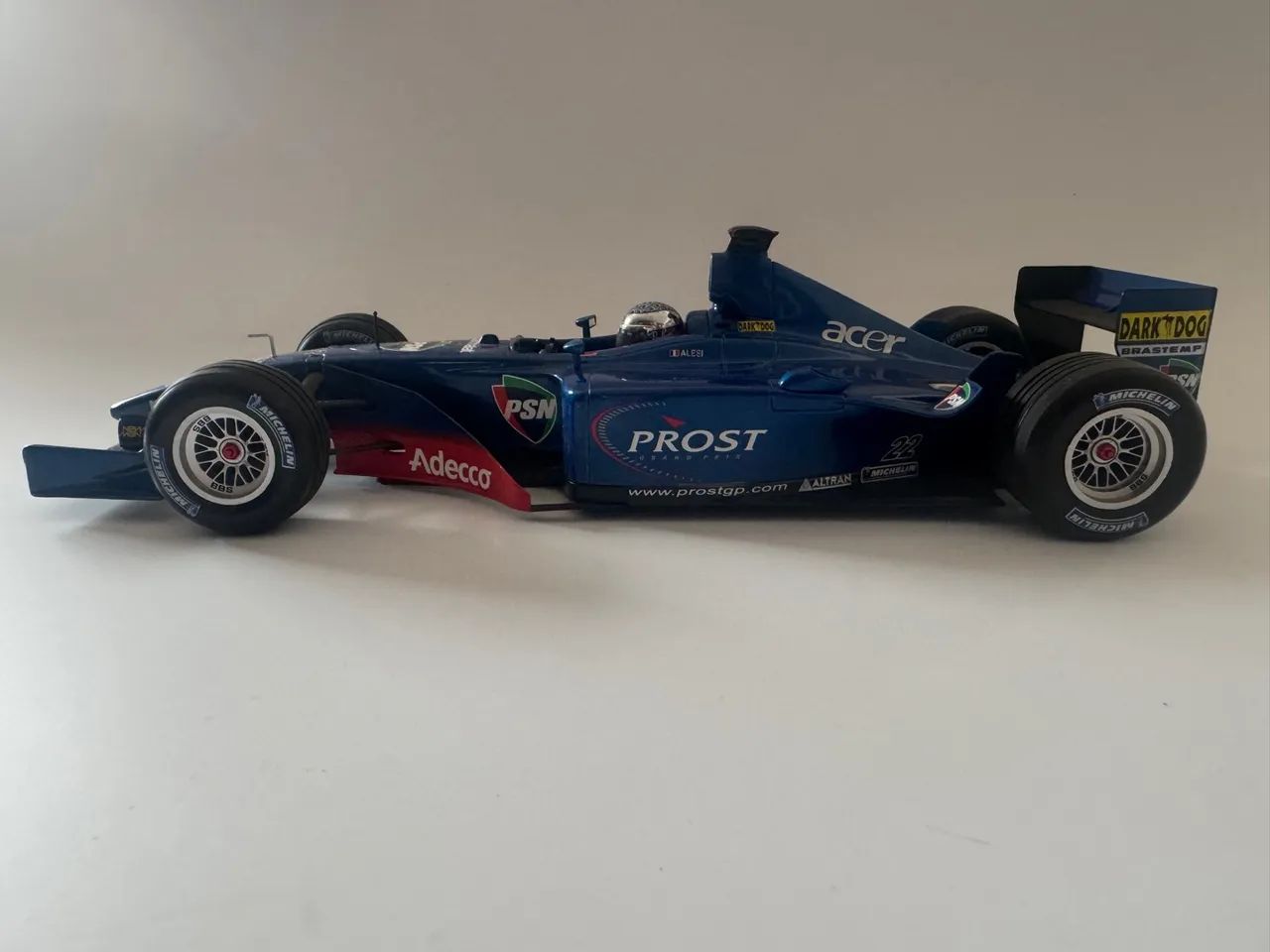 驚きの価格が実現！ F1: 1/18 Minichamps Prost-Acer Hobbies - Alessi J. 2001 AP04 ミニカー