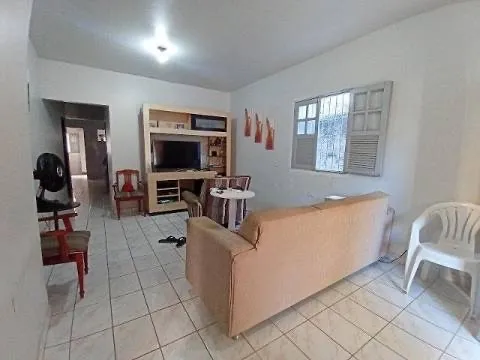 AC3- CASA DISPONÍVEL EM PAU MIÚDO