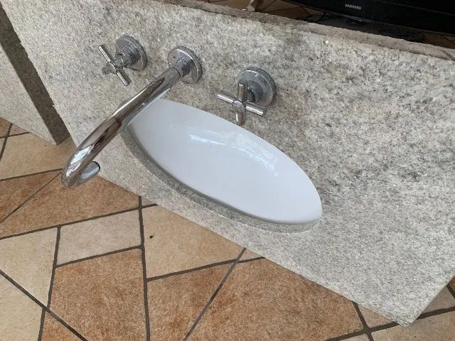 PIA DE MÁRMORE COM TORNEIRA - Foto 2