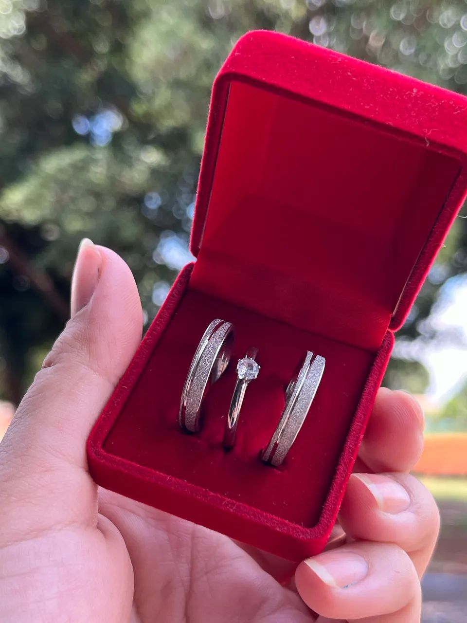 Aliança aço namoro?