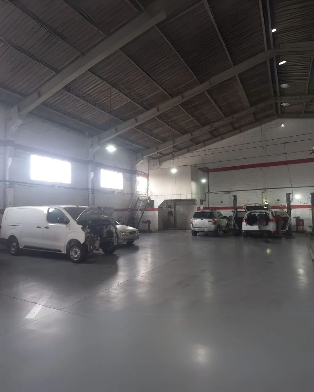 ÓTIMO GALPÃO COM TERRENO MEDINDO 840 M² EM ROÇADO - Foto 4