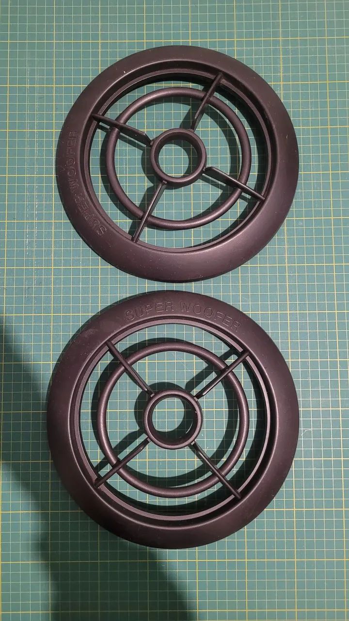 Capa proteção subwoofer LBT AV555