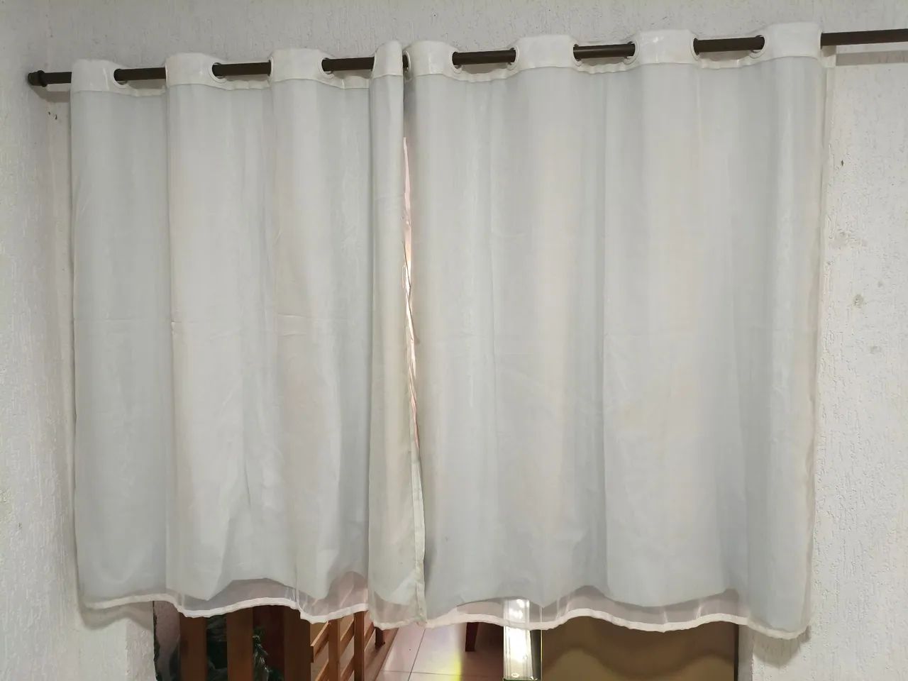 Cortina Blackout Branca com Ilhós - Elegância e Privacidade! - Foto 2