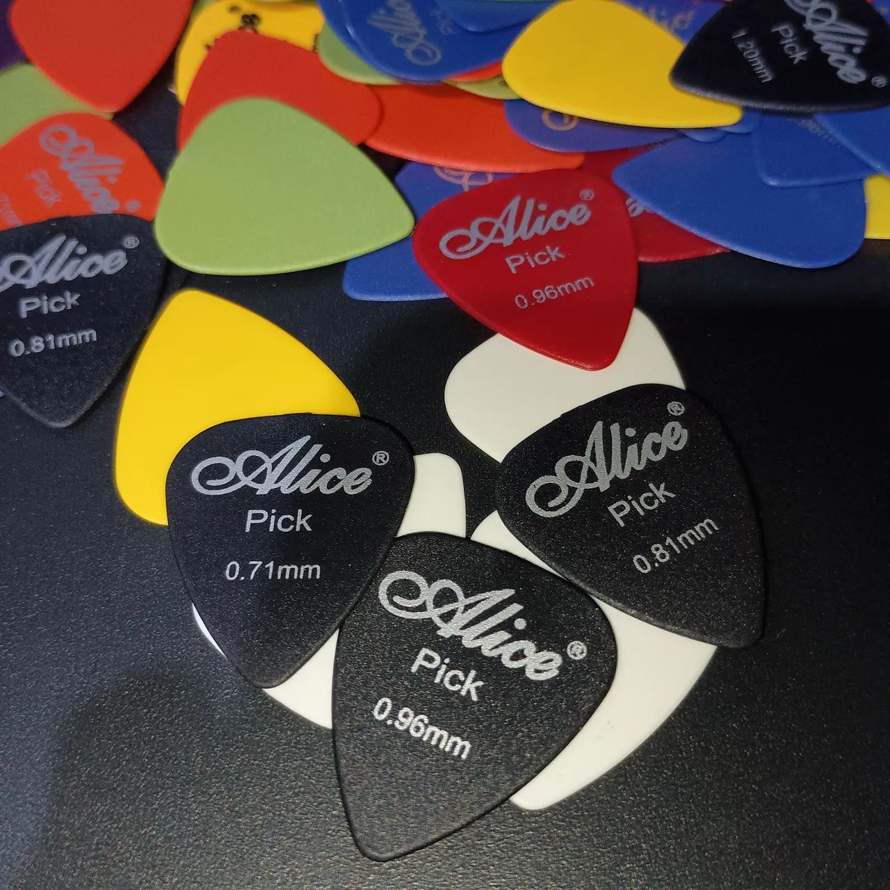 3 PALHETAS R$16,00