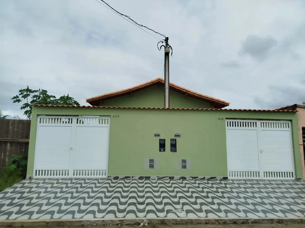 Casa nova com Piscina para venda com 2 quartos em Balneário Copacabana Paulista - Mongaguá