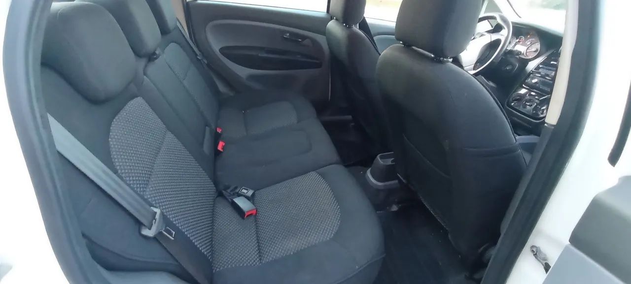 Fiat Linea essence 1.8 - Foto 8