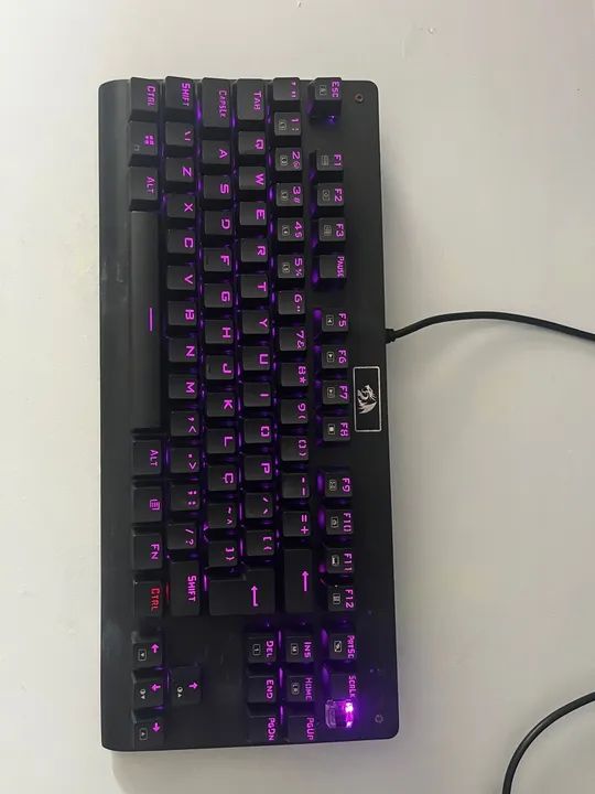 Teclado mecânico RGB Redragon Dark Avenger - Foto 2