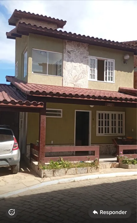 CASA com 03 quartos, Duplex, Mobiliada, no Bairro da Rasa em Búzios