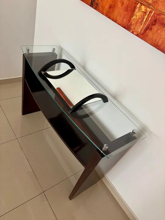 Mesa de Canto em Vidro e Madeira - Foto 4