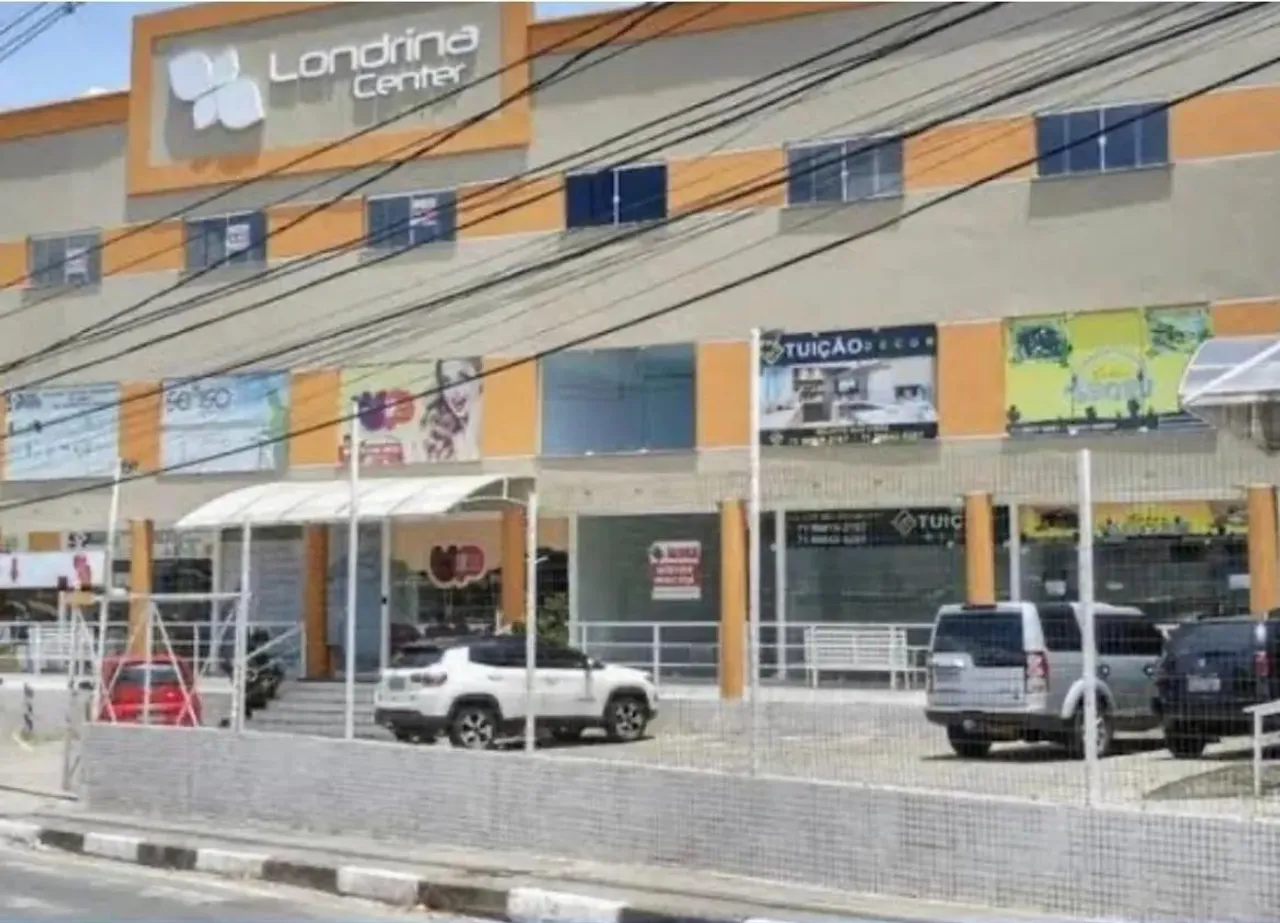 Sala no Centro comercial para venda do Edf. Londrina Center em Pitangueiras - Lauro de Fre