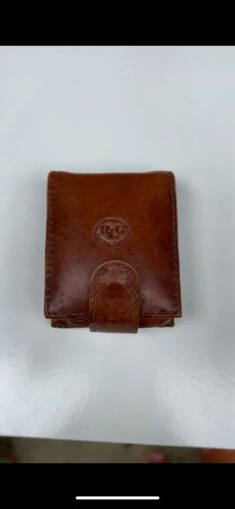 Porta batom em couro legítimo 