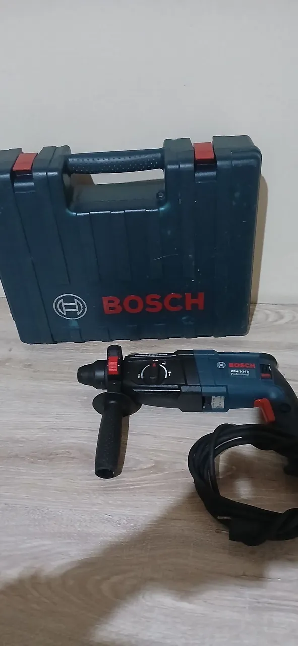 Furadeira de Impacto Bosch - GBH 2-24 D professional