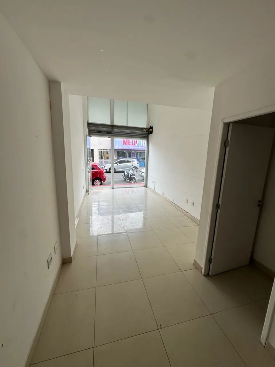 Loja com mezanino , em laranjeiras ao lado Banesfácil . - Foto 2