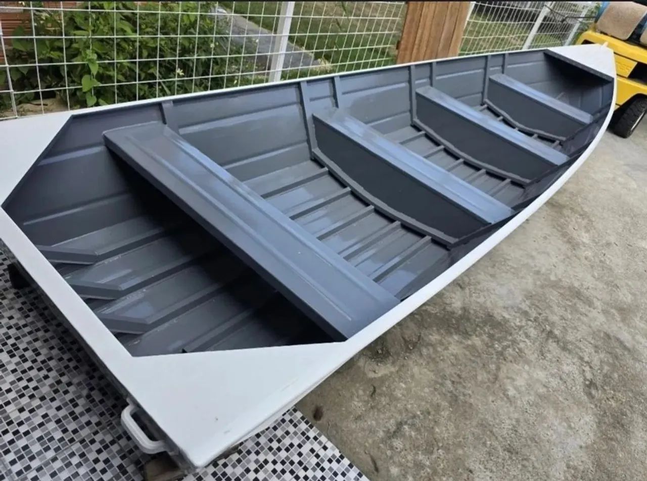 canoa, voadeira, bote, lancha, barco 6 metros borda alta nova sem uso. - Foto 2