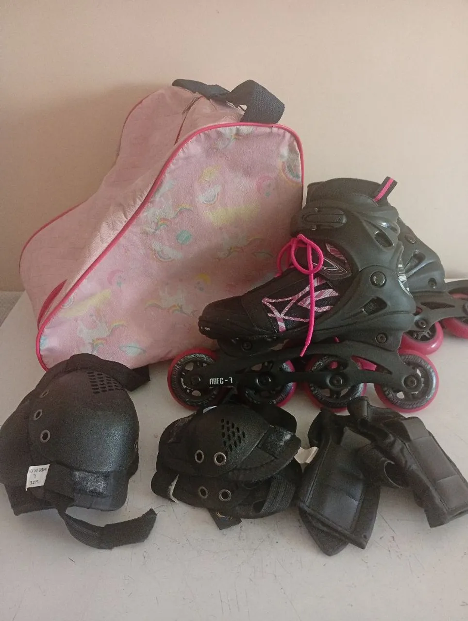 Patins Inline Oxer e Equipamentos de Proteção