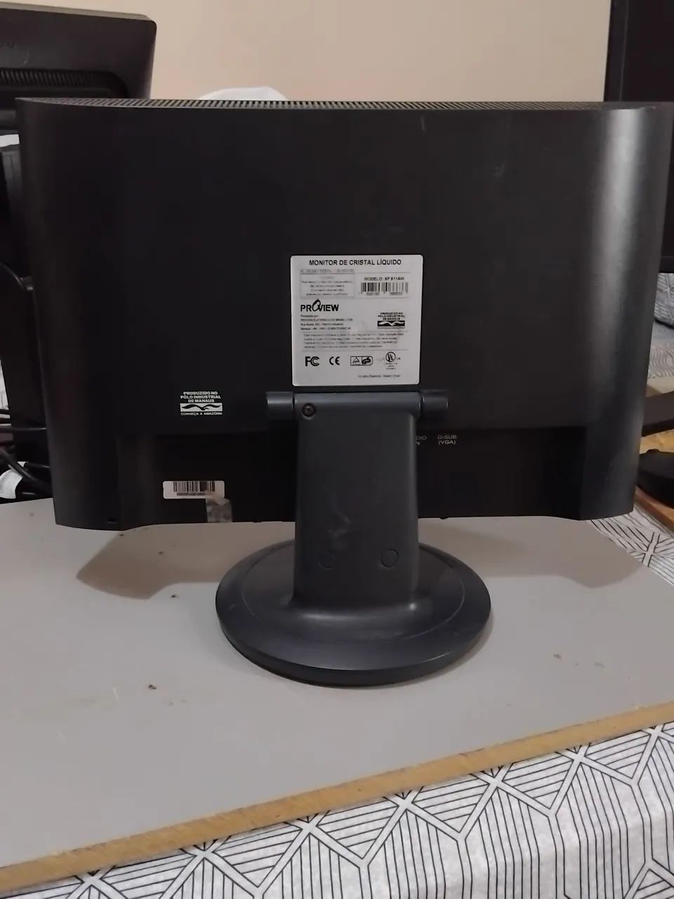 MONITOR PROVIEW 19 POLEGADAS Com defeito  - Foto 4