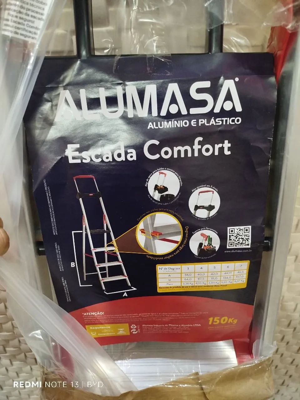 Escada Alumínio e Plástico Alomasa Comfort 150kg - Foto 3