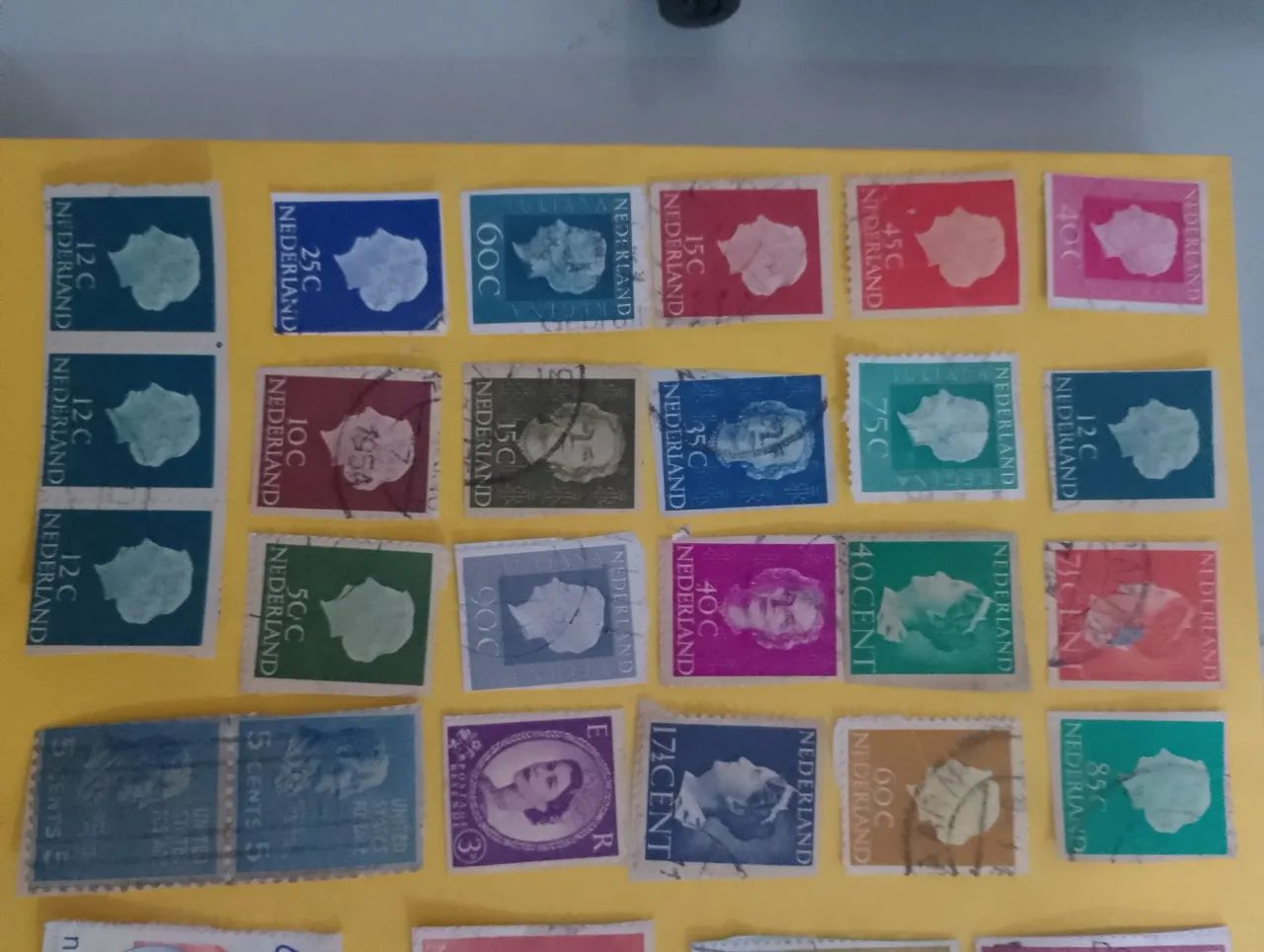 Selos antigos 64304356682370123