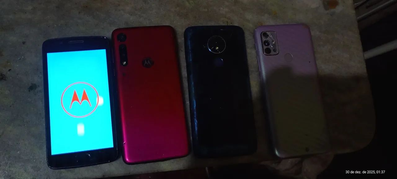 Celulares para tirar peças ou concertos. Um funciona o resto e tela. - Foto 3