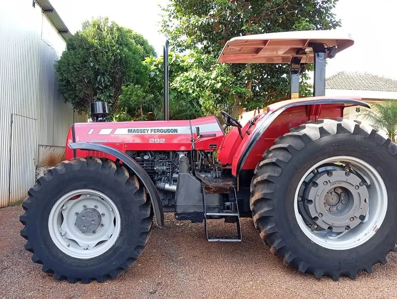 Trator Massey Ferguson 292 2010