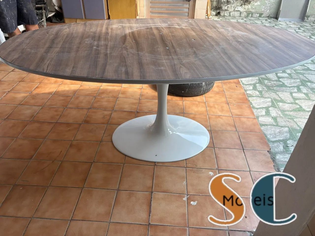 Base de Mesa Saarinen Oval Grande - Foto 2