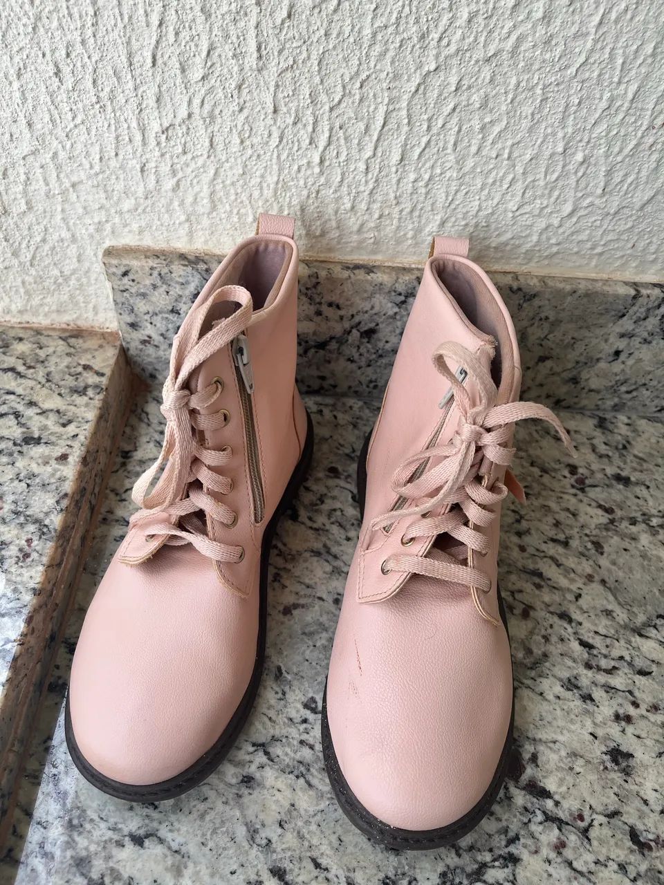 Tênis e bota feminino - TAM 35 e 36 - Foto 4