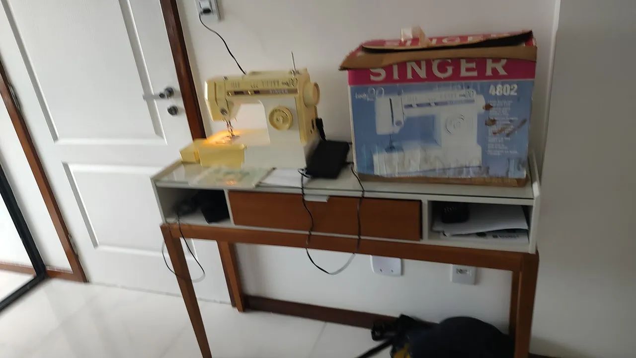 Máquina de costura Singer  - Foto 3