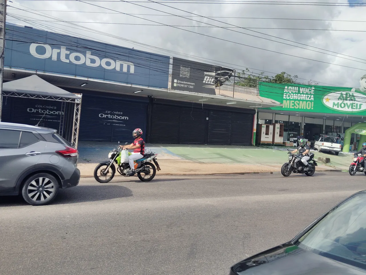 Loja medindo 300m2 na avenida Desembargador João Machado número 7065 em frente a Rondobraz