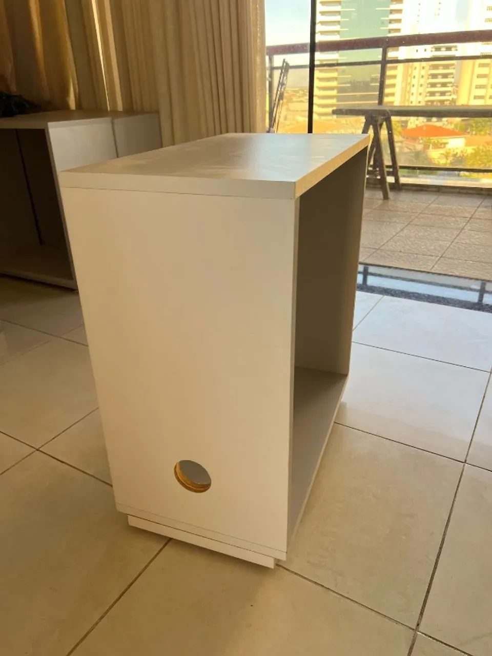Gabinete de CPU em mdf cinza claro