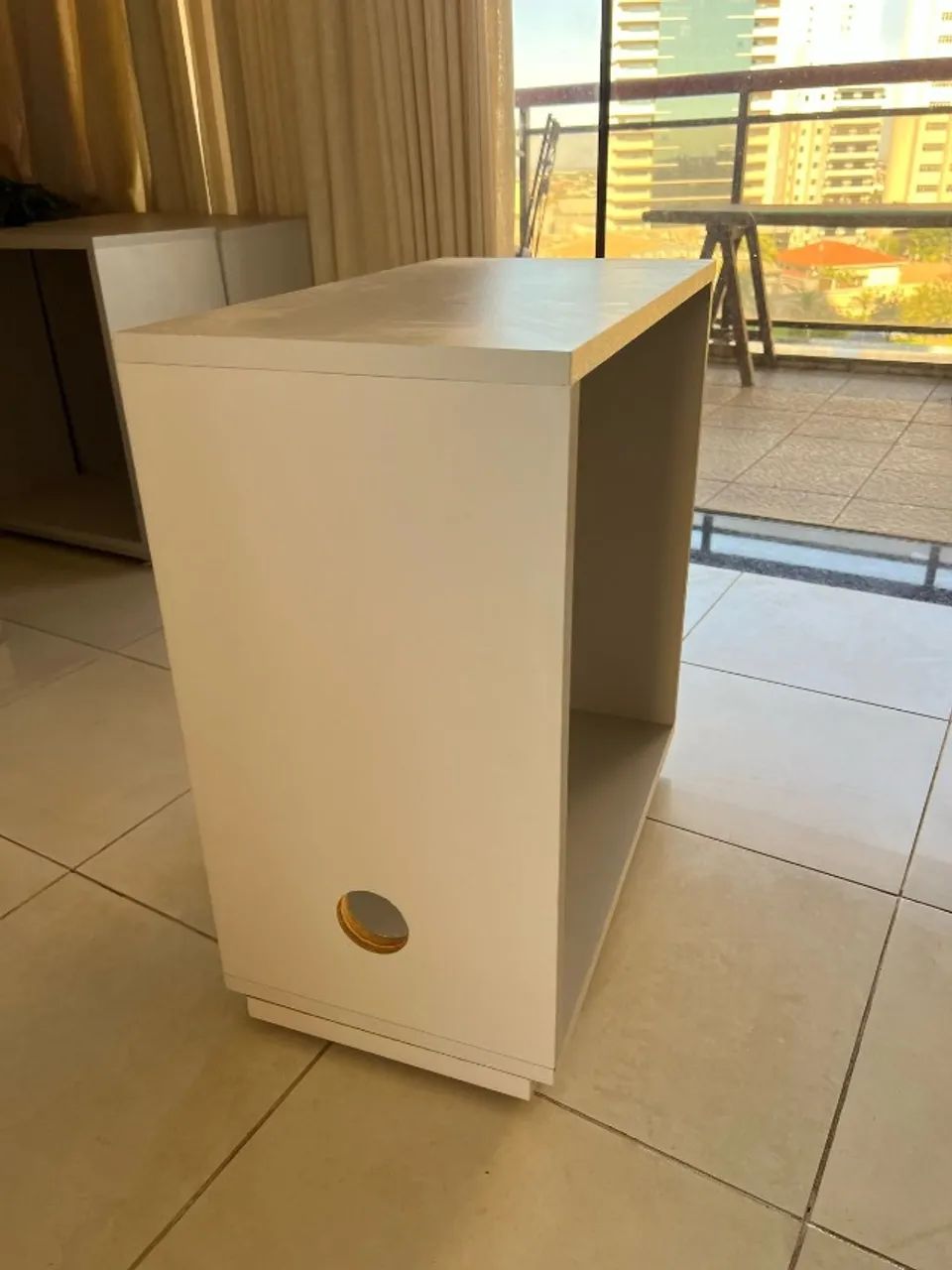 Gabinete de CPU em mdf cinza claro