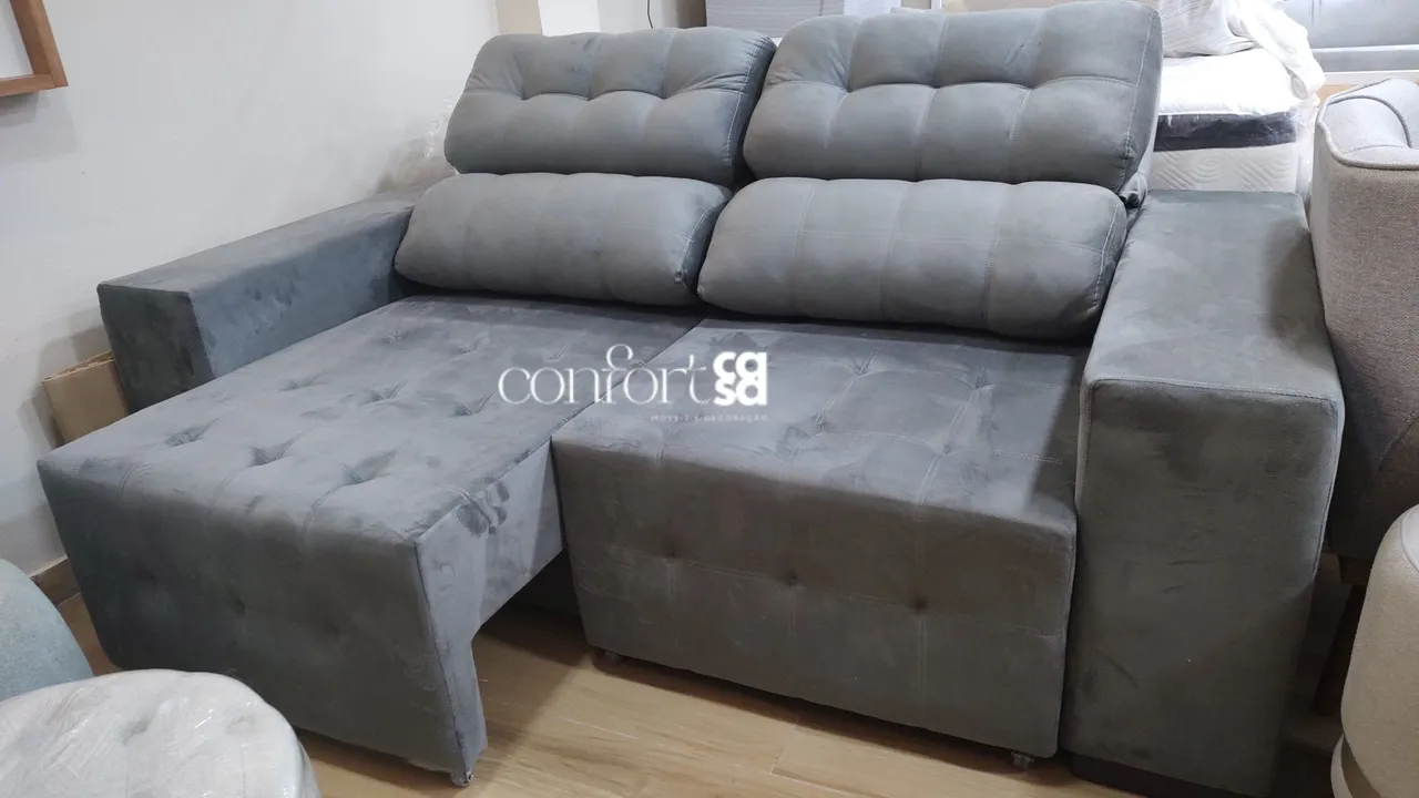 Sofá cinza confortável - em promoção