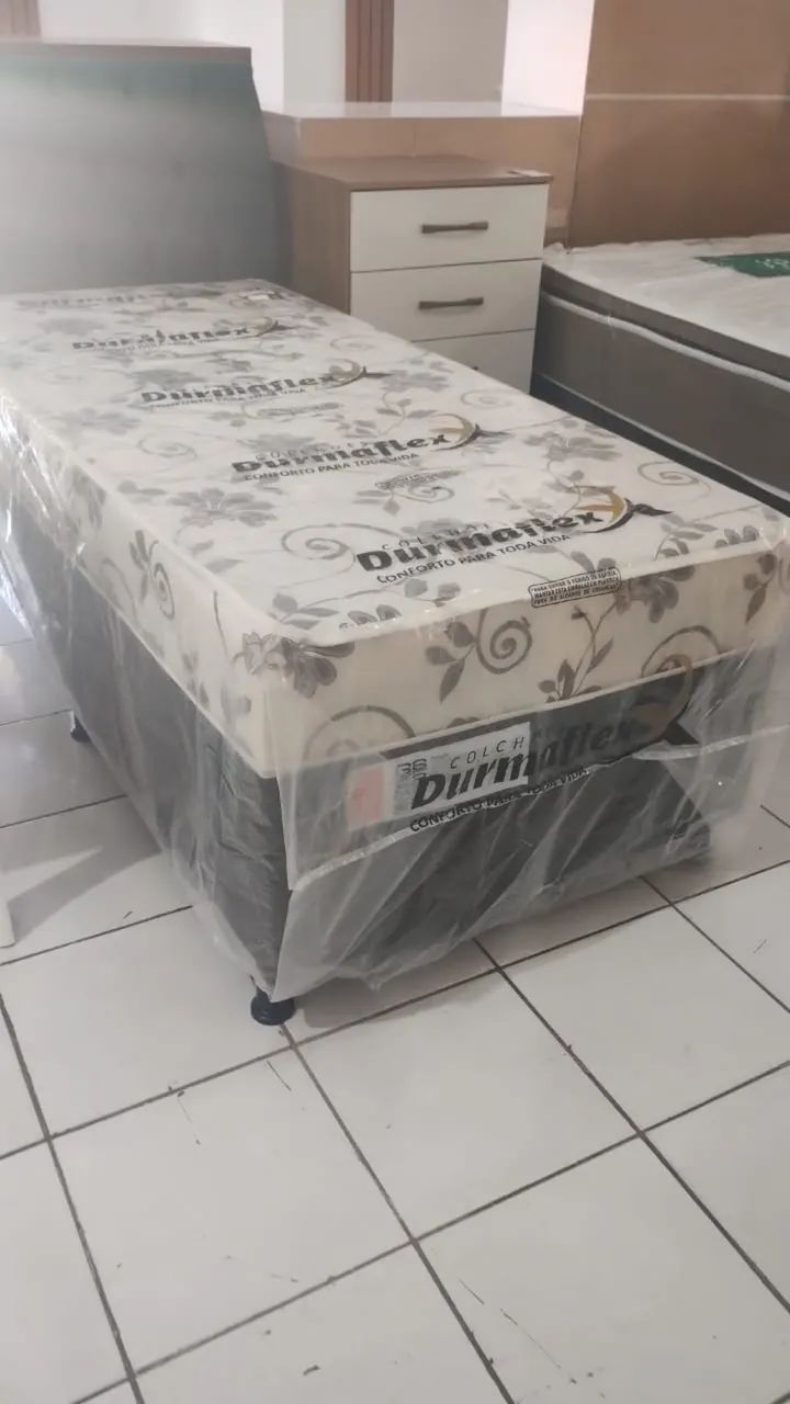 Vendo de cama box solteiro 