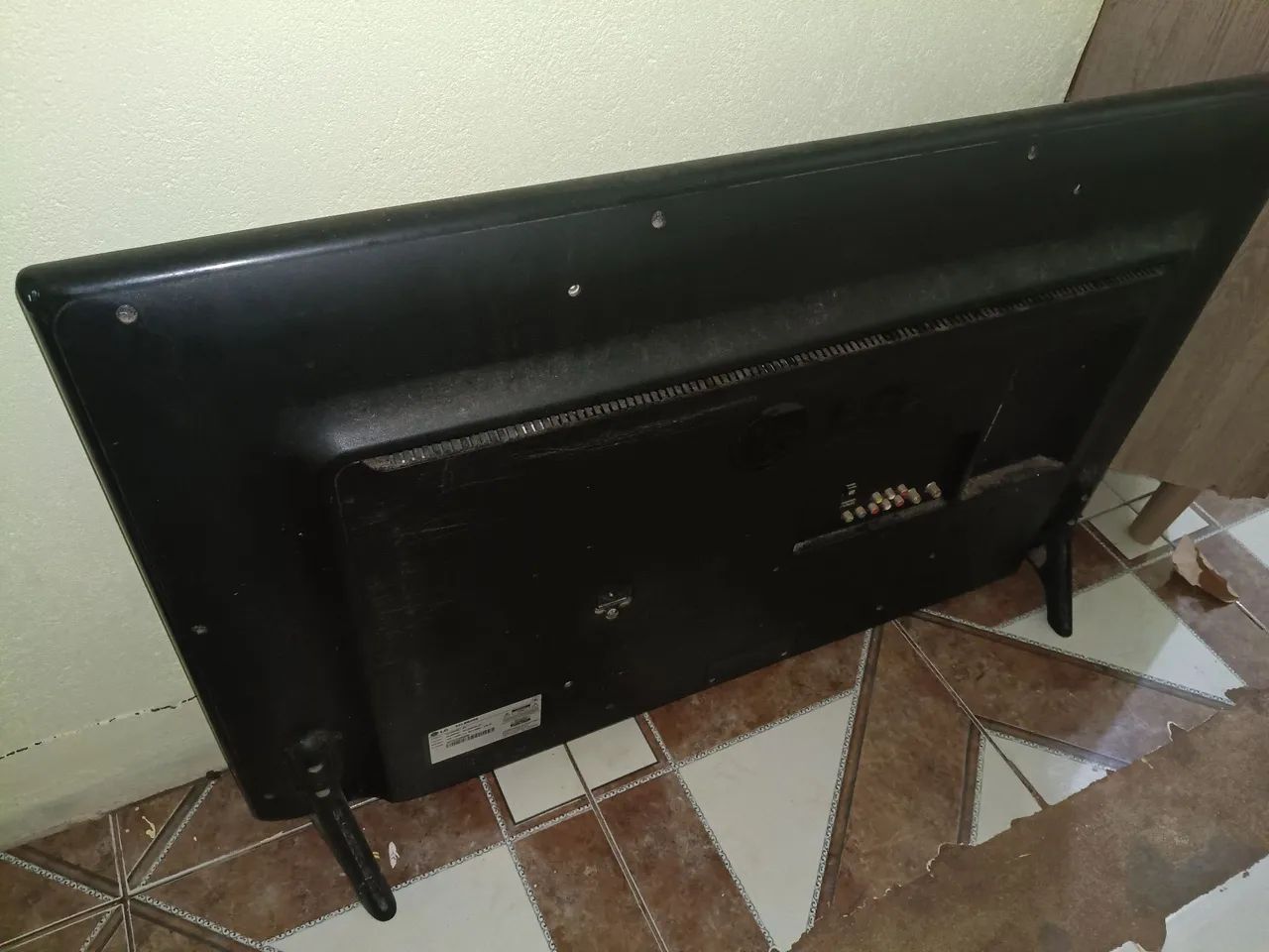 Vendo uma tv lG