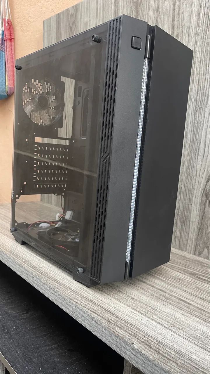 Gabinete PC Gamer