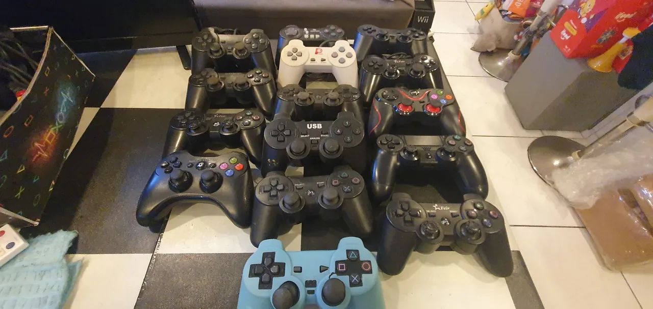 Controles Diversos  - Foto 2