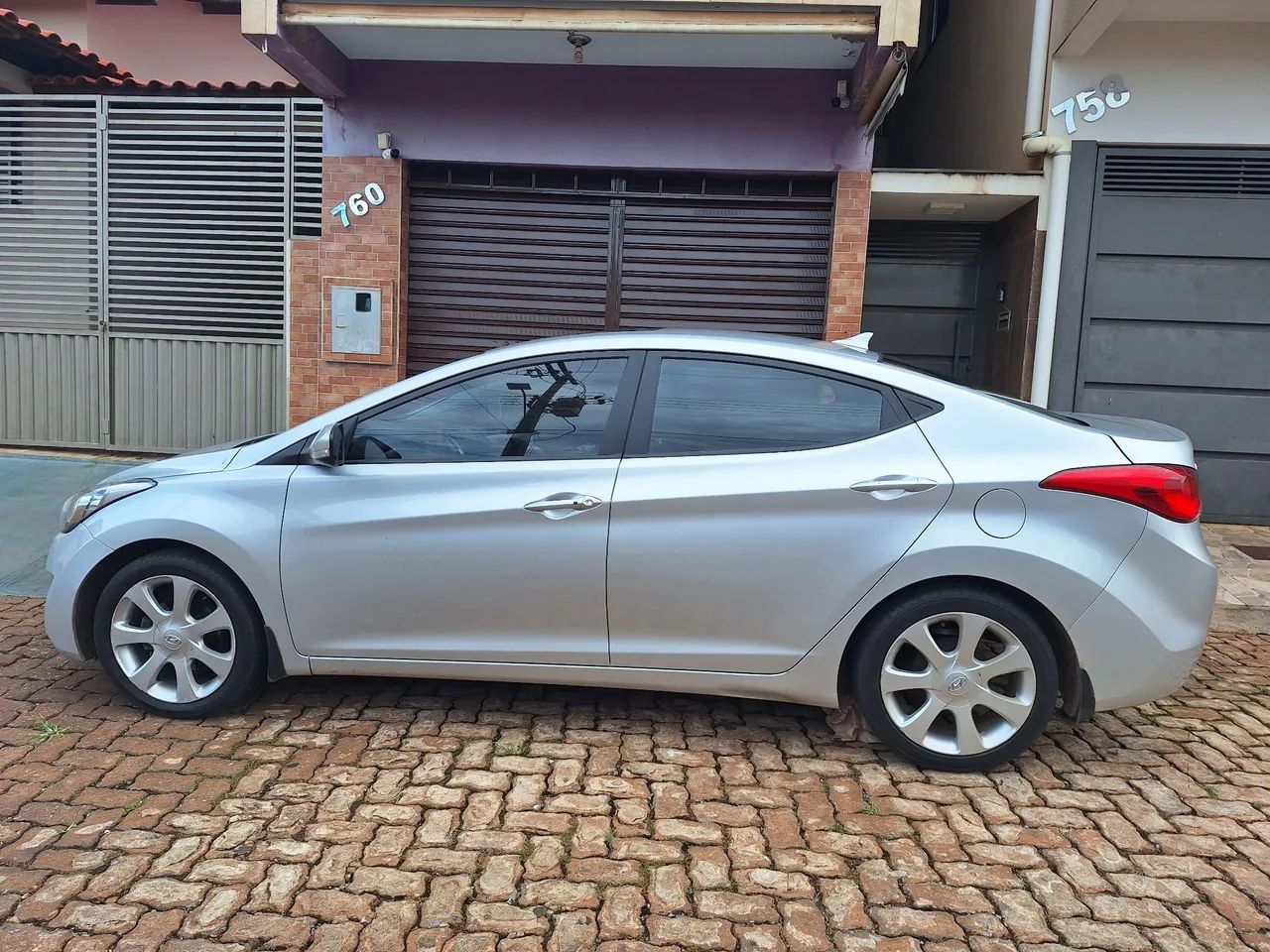 Hyundai Elantra Elantra GLS 2.0 16V Flex Aut. 2013