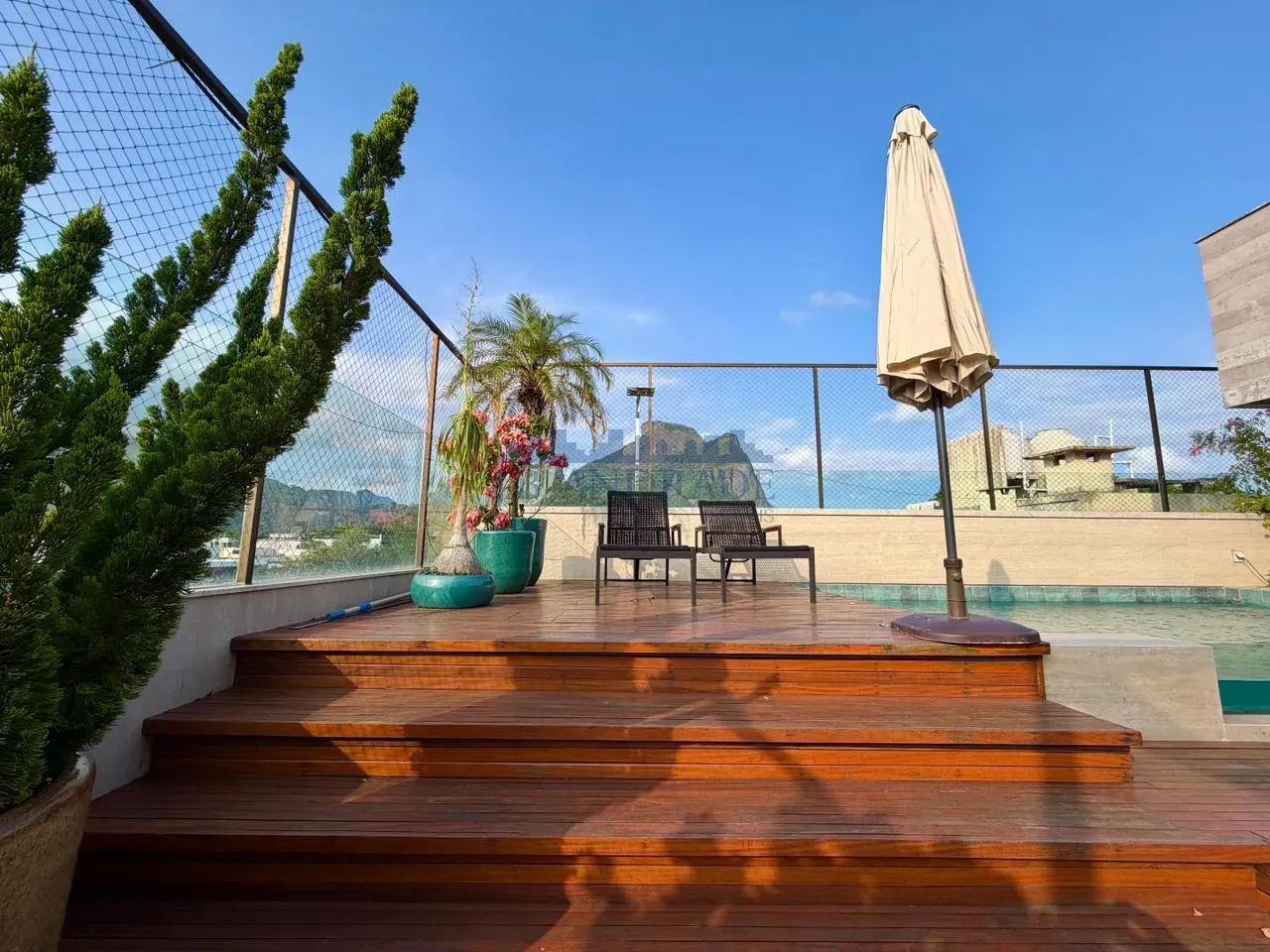 Jardim Oceânico  Cobertura Duplex de Alto Luxo | 4 Suítes | Quadra da Praia | Vista Pedra  - Foto 5