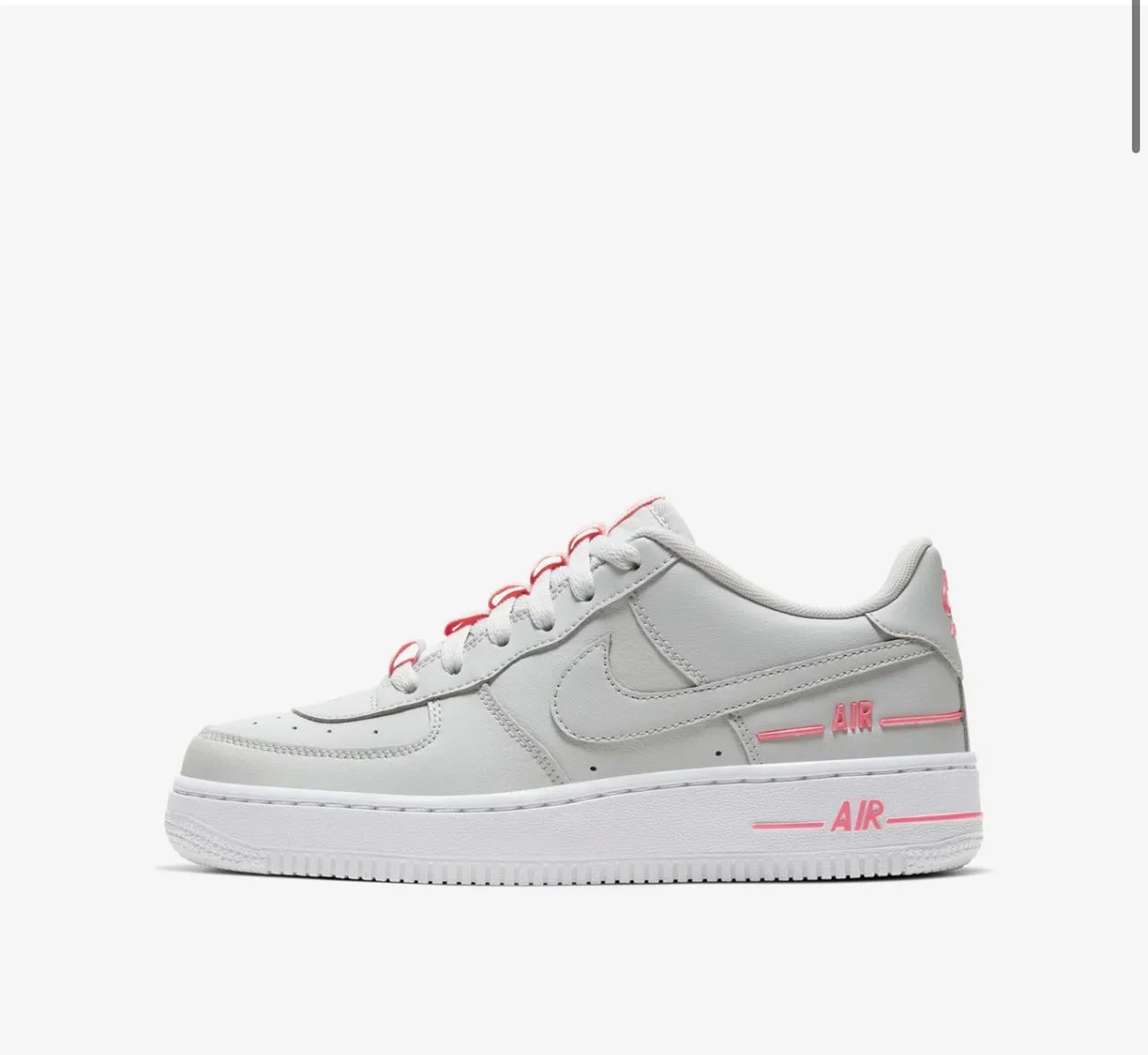 Tênis Nike Air Force 1 LV8 3