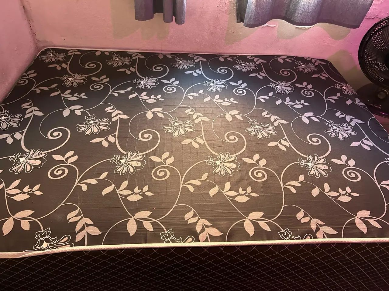 Cama Box de casal com dupla espuma