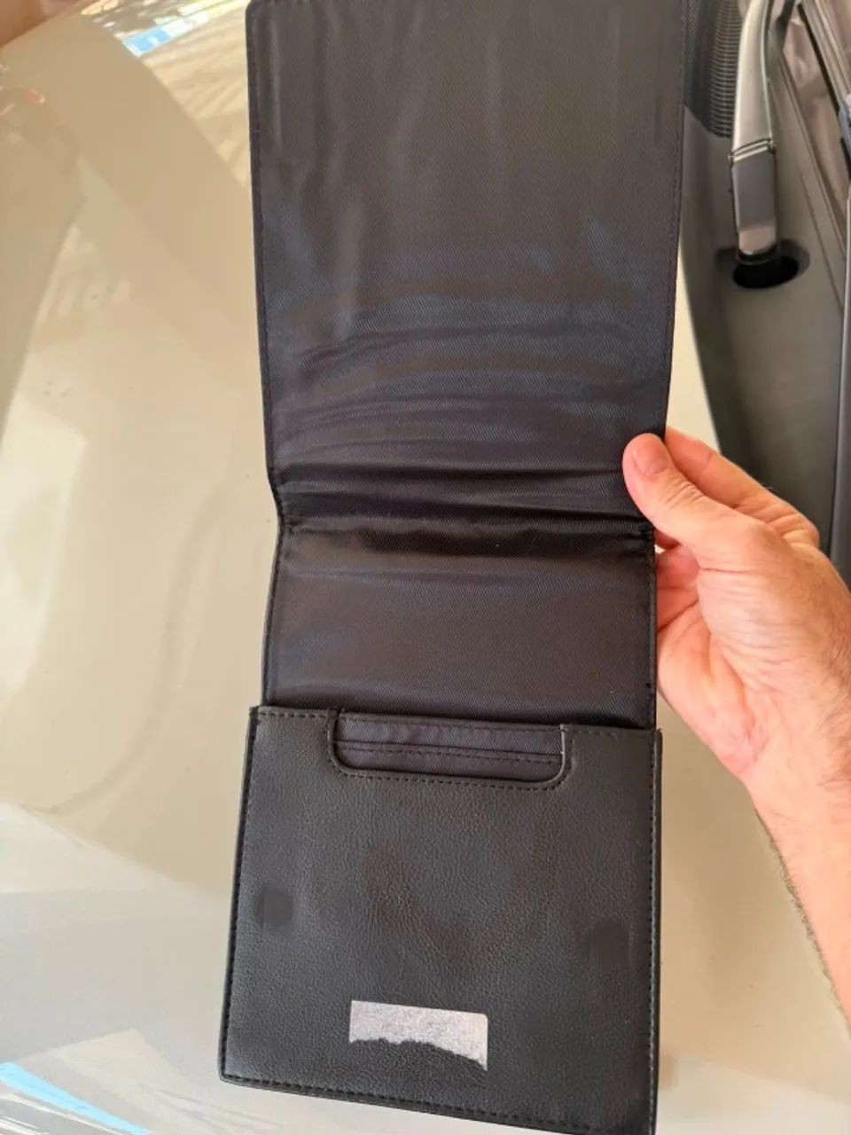 CAPA MANUAL GOLF GTI EM COURO ORIGINAL... - Foto 3