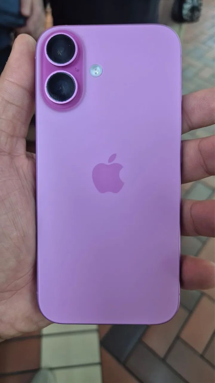 iPhone 16  - Foto 2